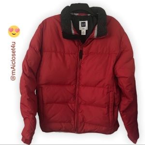 🥳🎈 Gap Men’s Red Puffer Jacket - Sz M